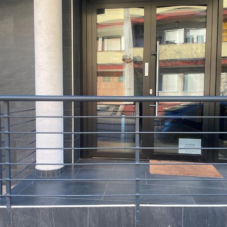 Sohaz Panzio Es Apartmanhaz Szolnok Exterior photo